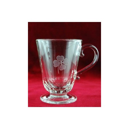 Mug gravé décor trèfle à 4 feuilles